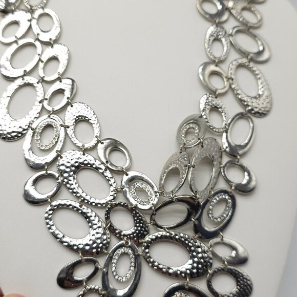 Erica Lyons Statement Silver Tone Oval Link Necklace With Adjustable Chain - Picture 3 of 6